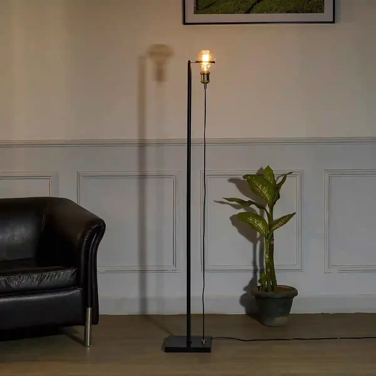 OTTELIEN Matte Black Floor Lamp